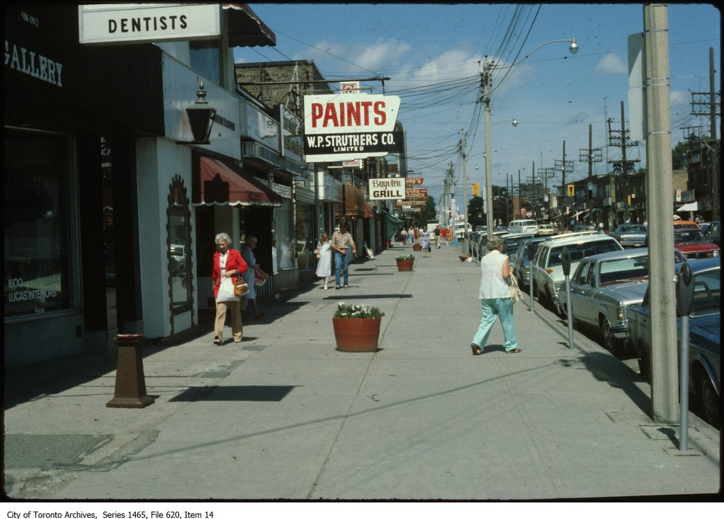File contains slides that depict street scenes including exteriors of newer homes in the east end as well as exterior views of the Rosedale diner and other restaurants.